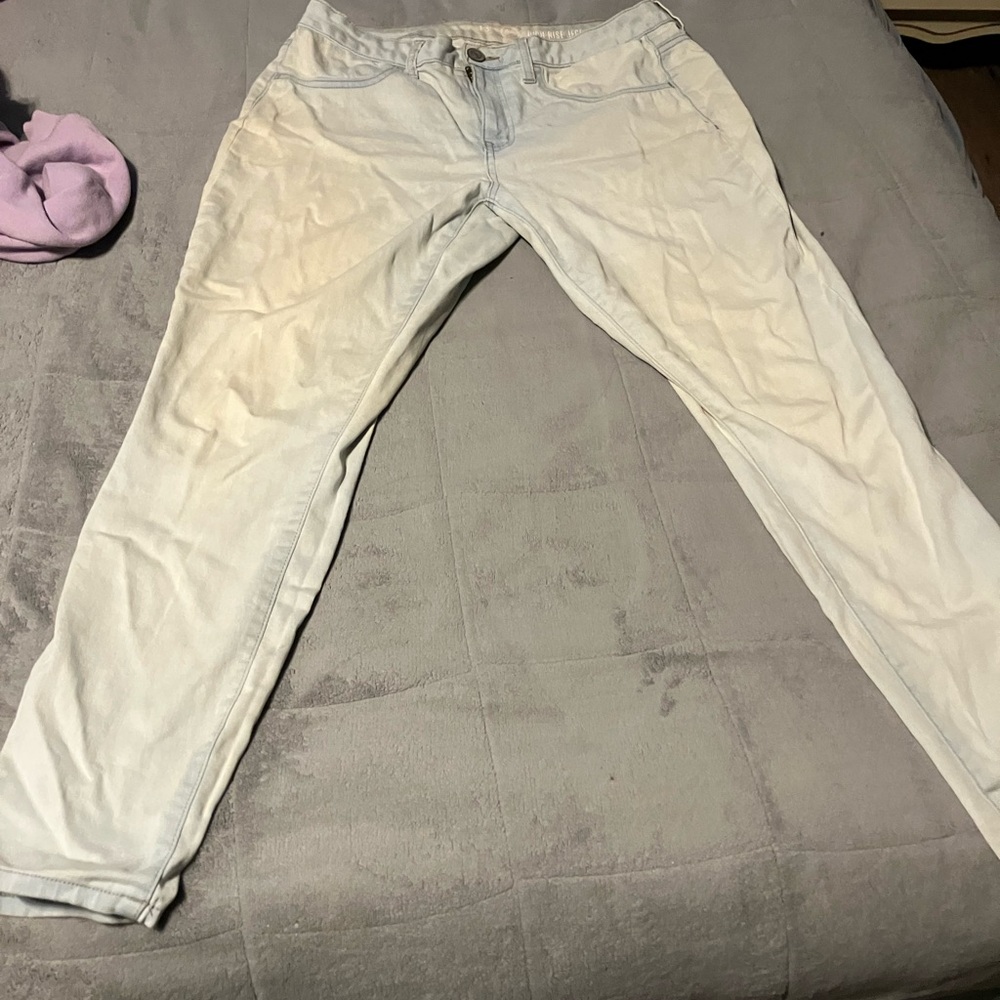 Light Wash Denim Jeans